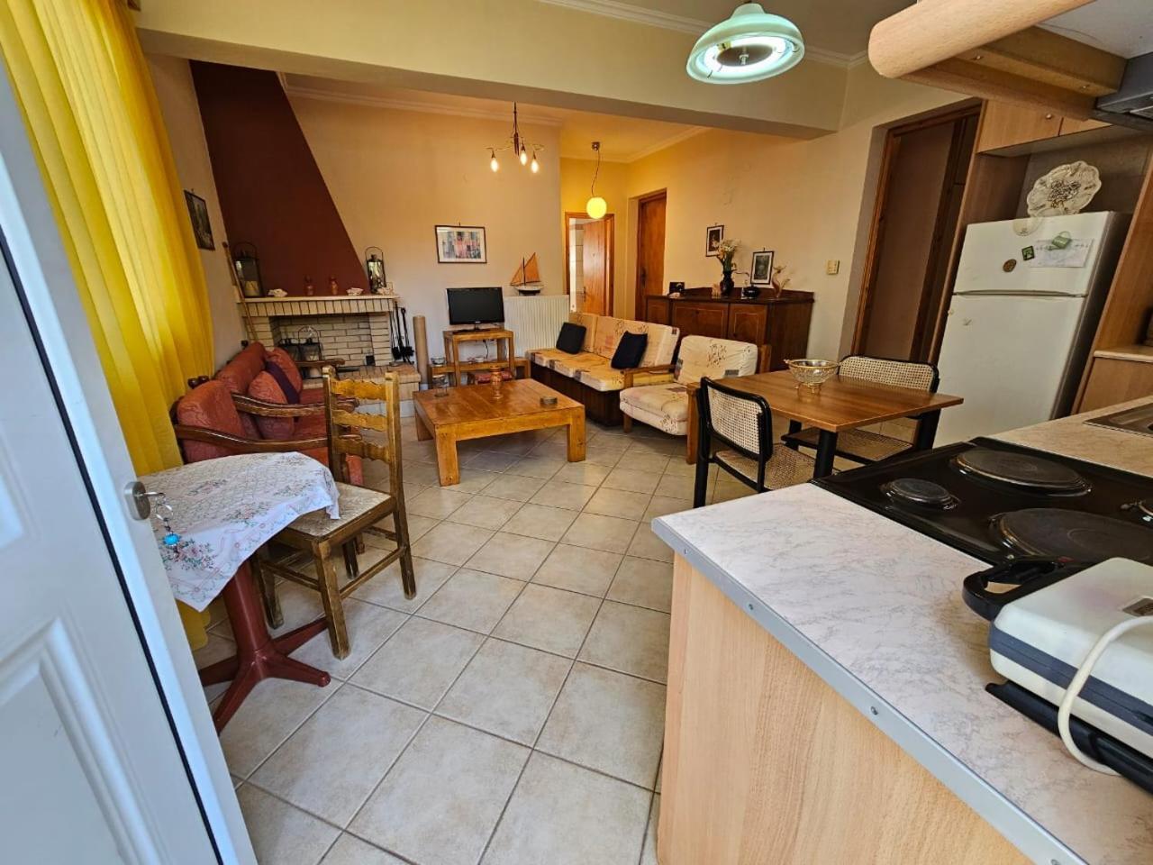 Ferienwohnung Eva'S Poros  Exterior foto